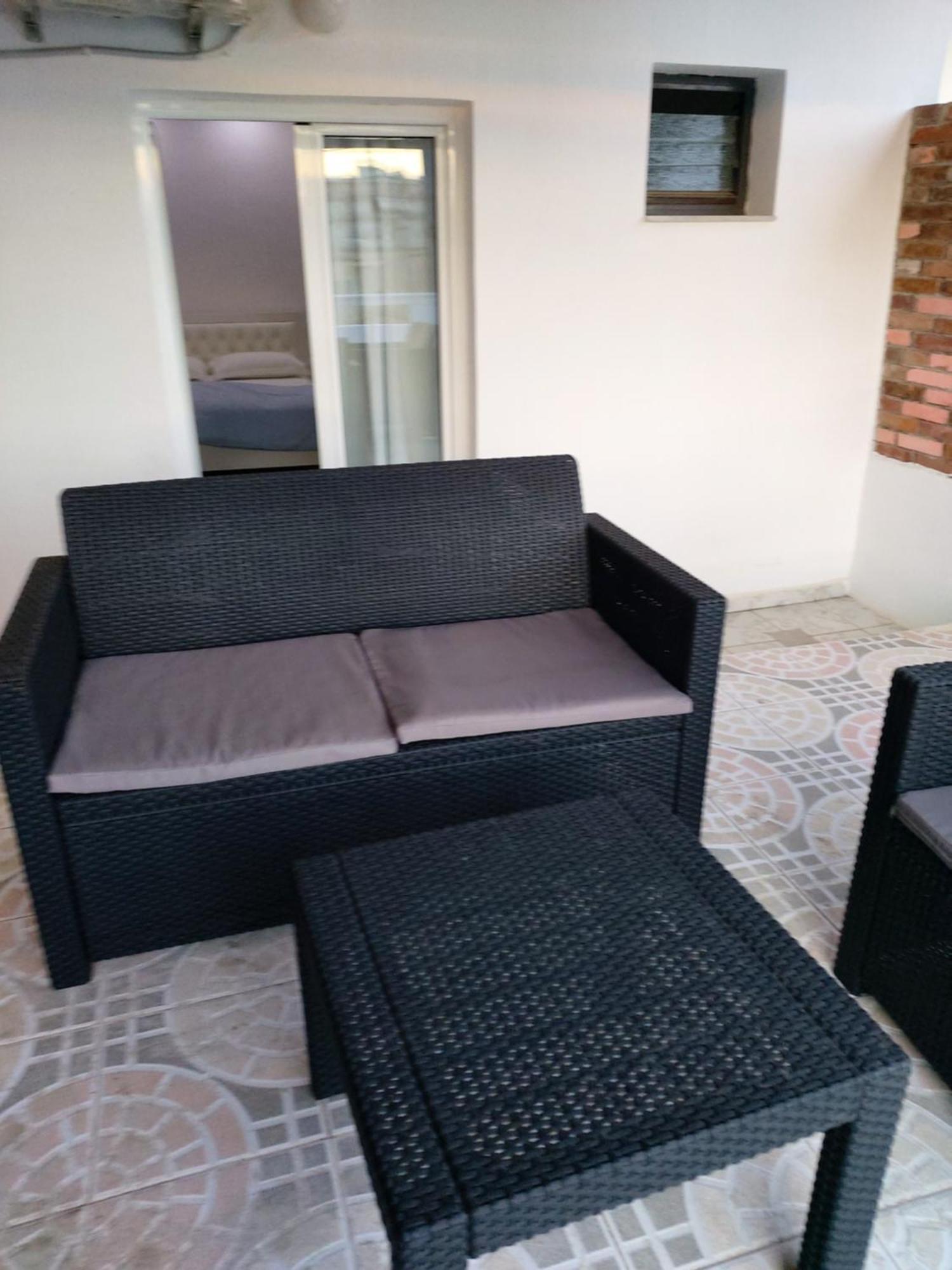 Spacious Apartment Near The Beach Sarandë Exteriör bild