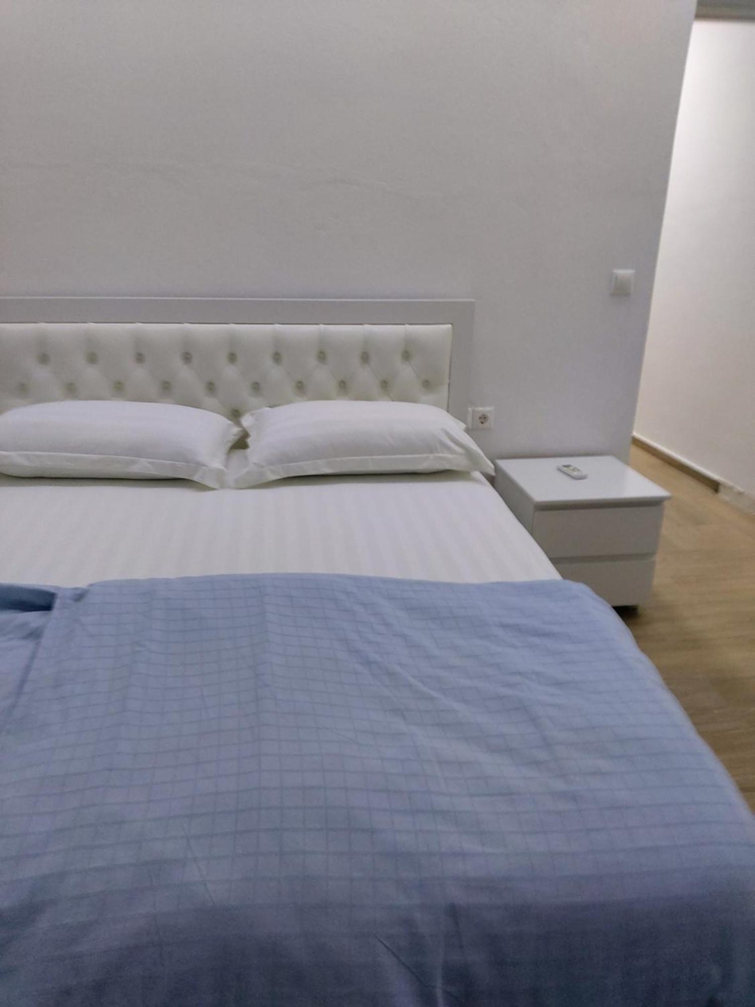 Spacious Apartment Near The Beach Sarandë Exteriör bild